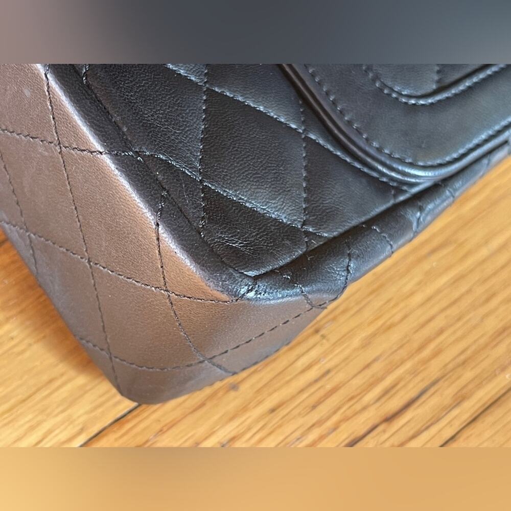 80s Vintage Chanel Lambskin Flap Bag - Picture 5 of 16